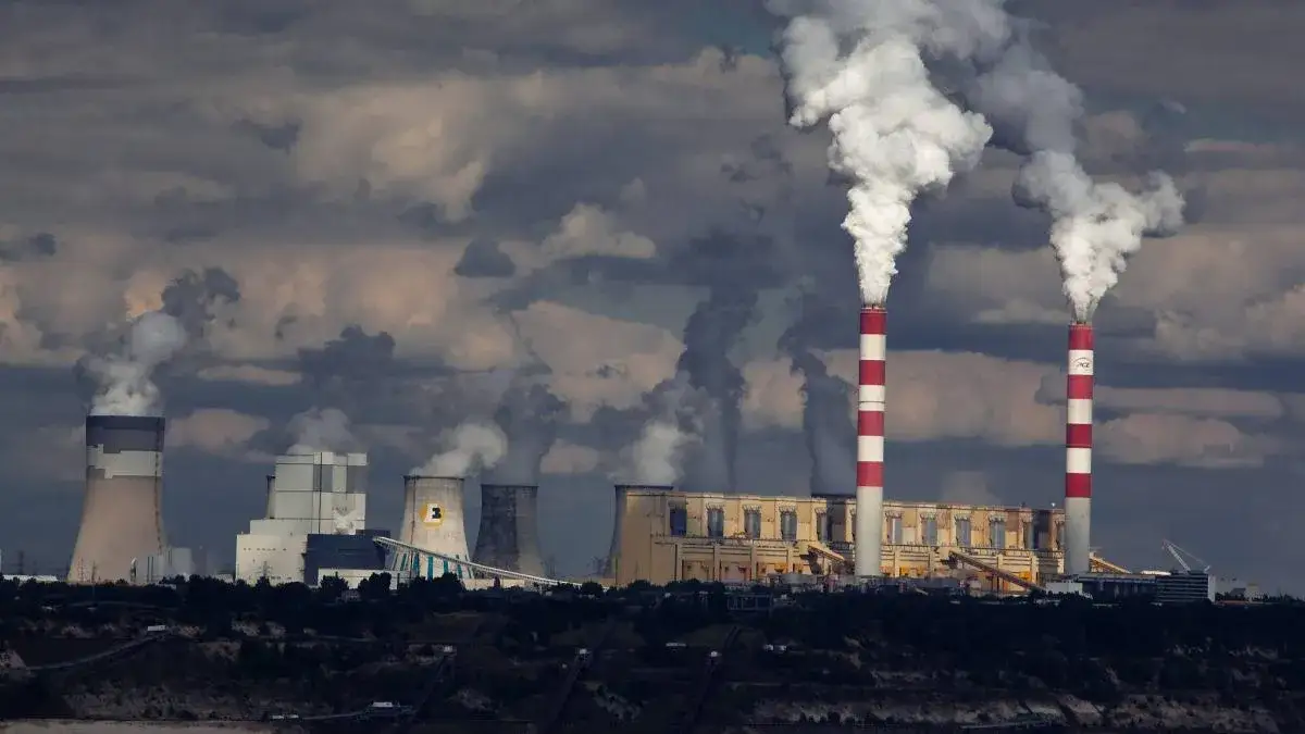 polska elektrownia węglowa dym